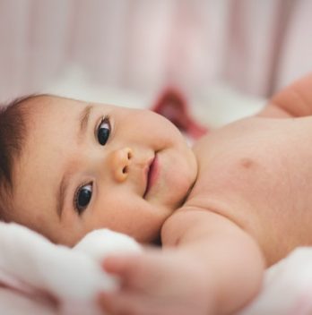 Jusqu’à quel âge est-il recommandé d’avoir une veilleuse ?