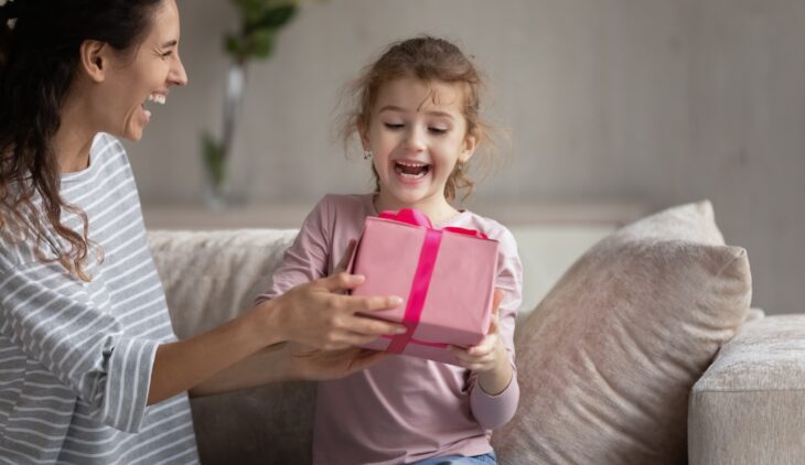 Pourquoi offrir la médaille colombe en or à une petite fille ?